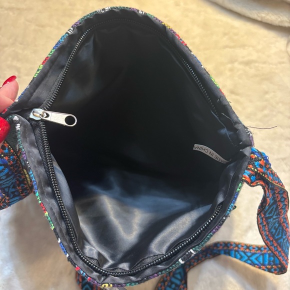 NEW Crossbody Bag Black Fabric Floral Embroidered Boho Wood Beads Fringe NWT - Picture 13 of 16